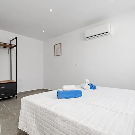 Panatheon - Luxury 1 & 2 Bdr 300 Meters From Sandy Beach! Villa *