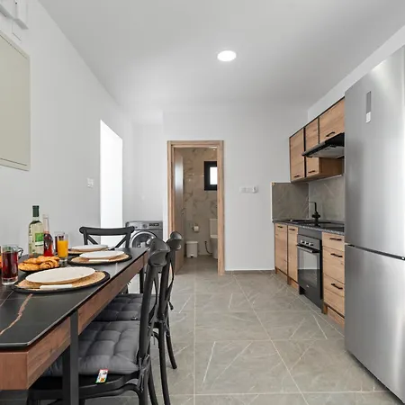 Panatheon - Luxury 1 & 2 Bdr 300 Meters From Sandy Beach! Vilă