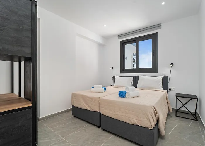 Panatheon - Luxury 1 & 2 Bdr 300 Meters From Sandy Beach! *