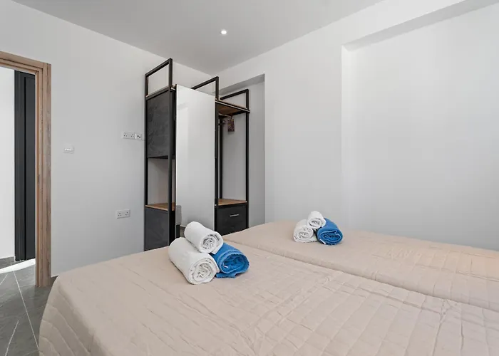 Villa Panatheon - Luxury 1 & 2 Bdr 300 Meters From Sandy Beach!