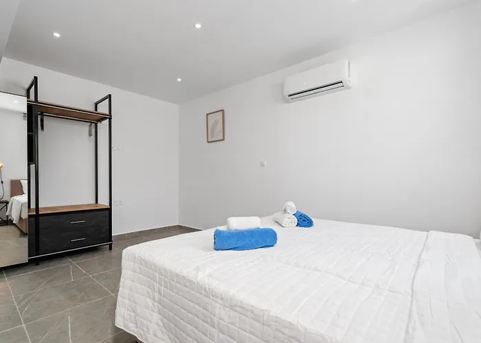 Panatheon - Luxury 1 & 2 Bdr 300 Meters From Sandy Beach! Villa *