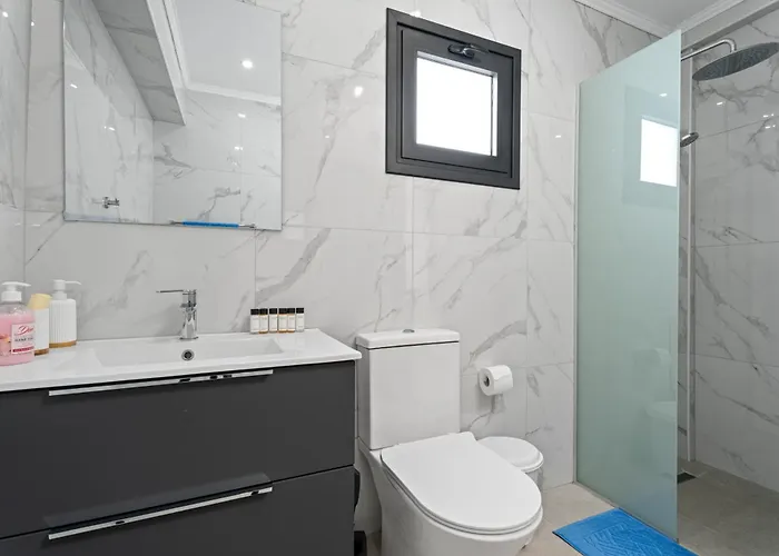 Panatheon - Luxury 1 & 2 Bdr 300 Meters From Sandy Beach! Ayia Napa