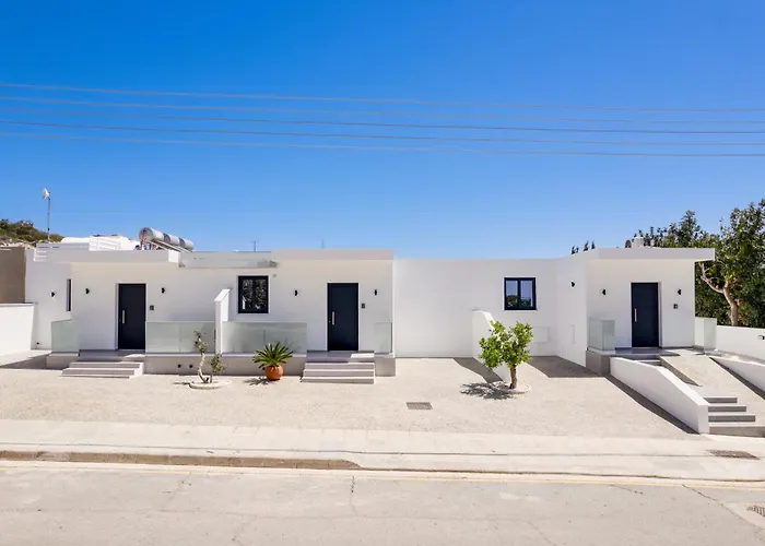 Vila Panatheon - Luxury 1 & 2 Bdr 300 Meters From Sandy Beach! *