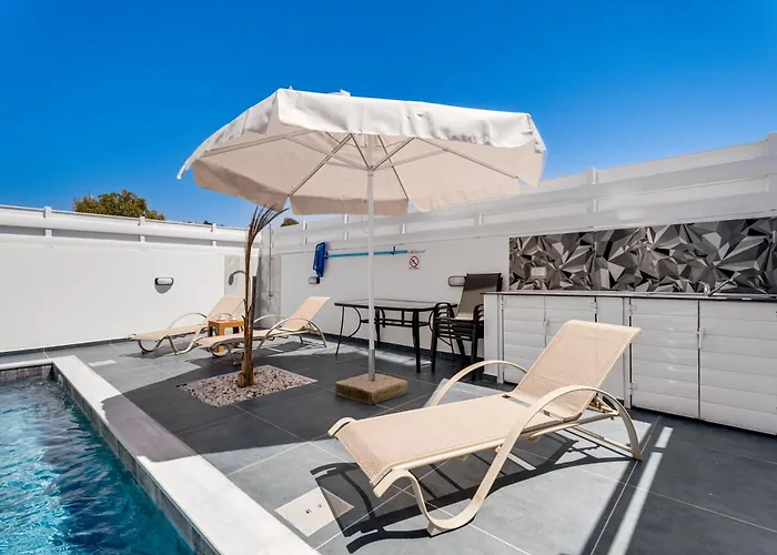 Panatheon - Luxury 1 & 2 Bdr 300 Meters From Sandy Beach! * Ayia Napa