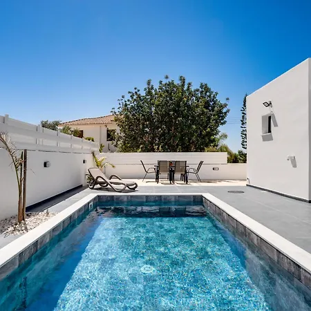 Panatheon - Luxury 1 & 2 Bdr 300 Meters From Sandy Beach! Villa *