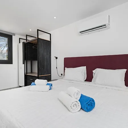 Panatheon - Luxury 1 & 2 Bdr 300 Meters From Sandy Beach! Vilă