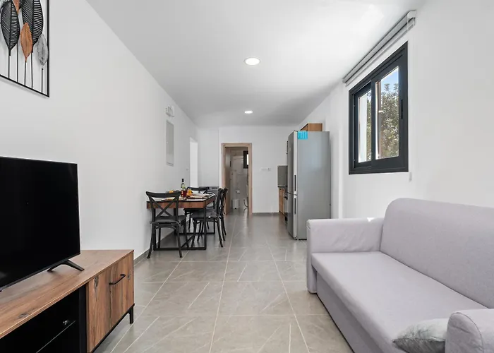 Panatheon - Luxury 1 & 2 Bdr 300 Meters From Sandy Beach! Willa *