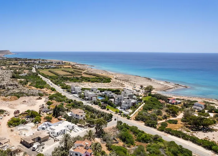 Willa Panatheon - Luxury 1 & 2 Bdr 300 Meters From Sandy Beach! Ajia Napa